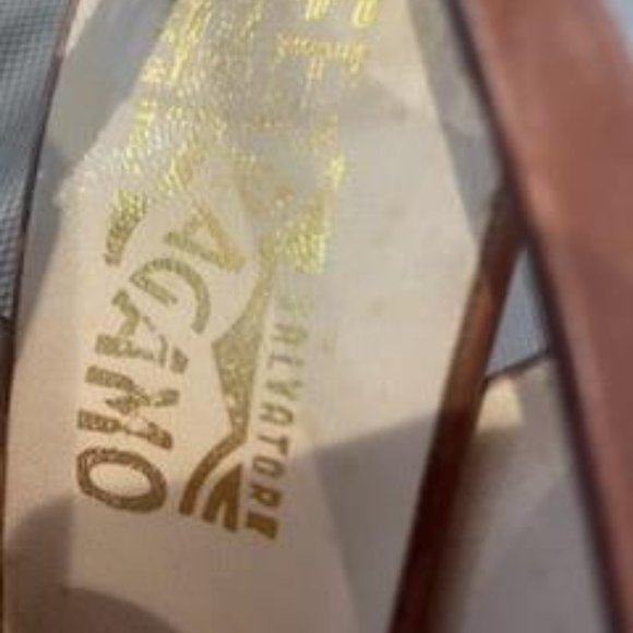 Salvatore Ferragamo Size 8 - Picture 3 of 10